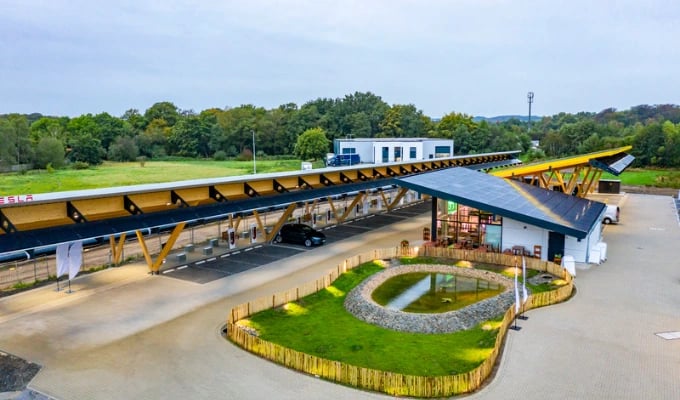 Ladepark Hilden Seed and Greet