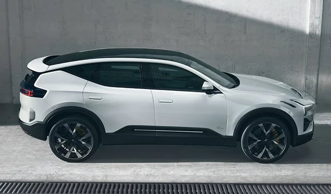 E-Auto mit großer Reichweite: Seitenansicht Polestar 3