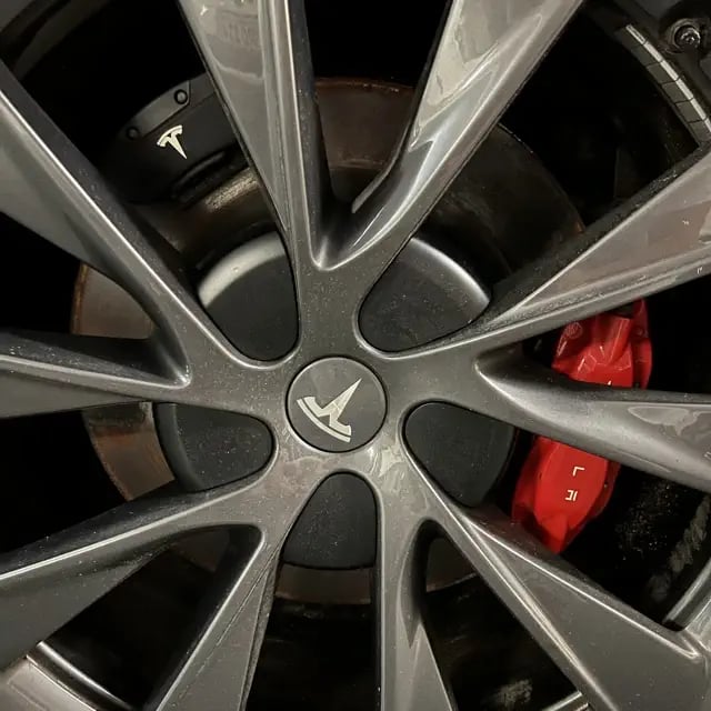Rostige Bremsscheiben bei Telsa Model S