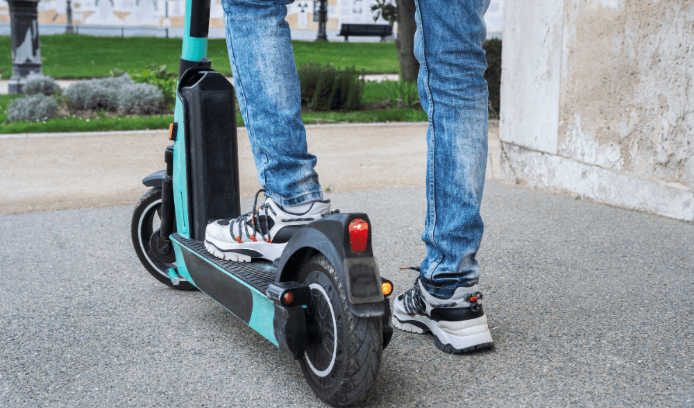 EScooter Versicherung Kosten, Tarife und mehr